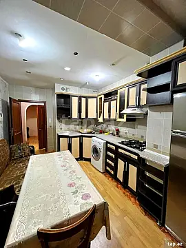 Satılır 5 otaqlı mənzil 115 m²