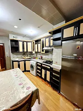 Satılır 5 otaqlı mənzil 115 m²