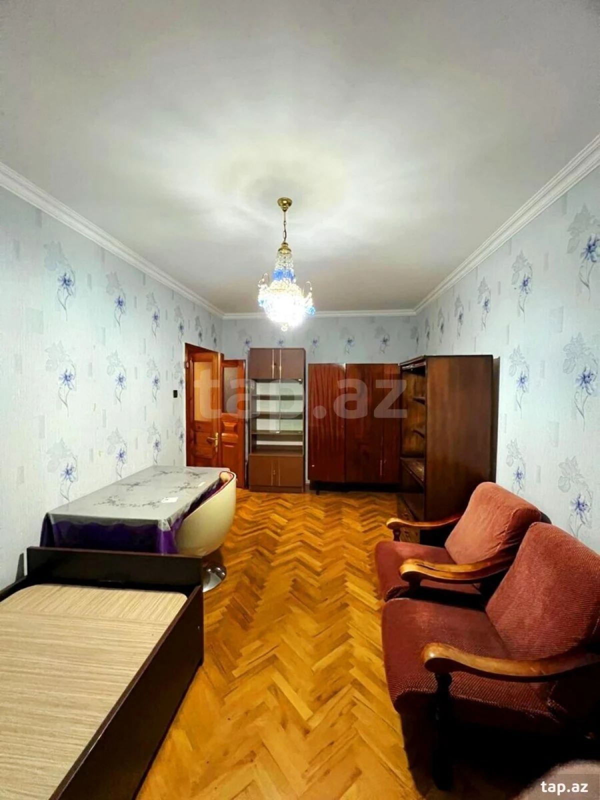 Satılır 5 otaqlı mənzil 115 m²