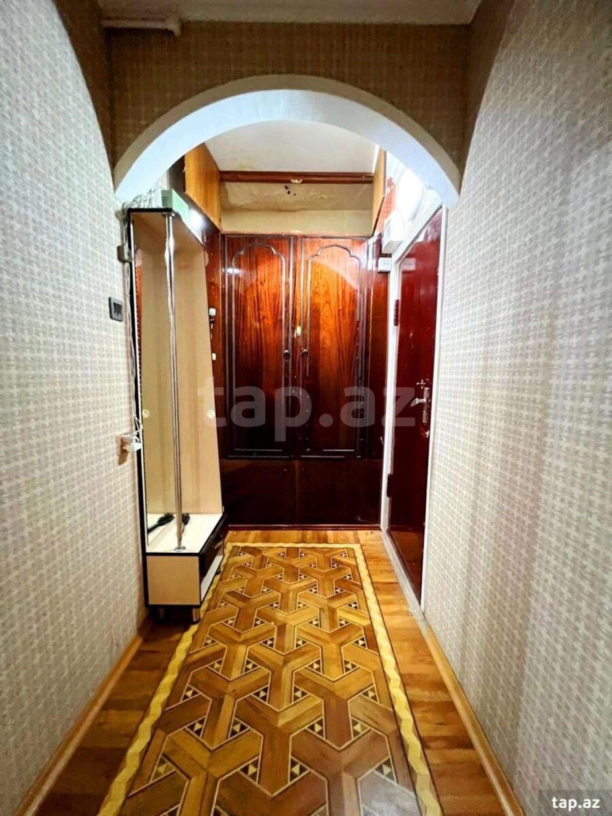 Satılır 5 otaqlı mənzil 115 m²