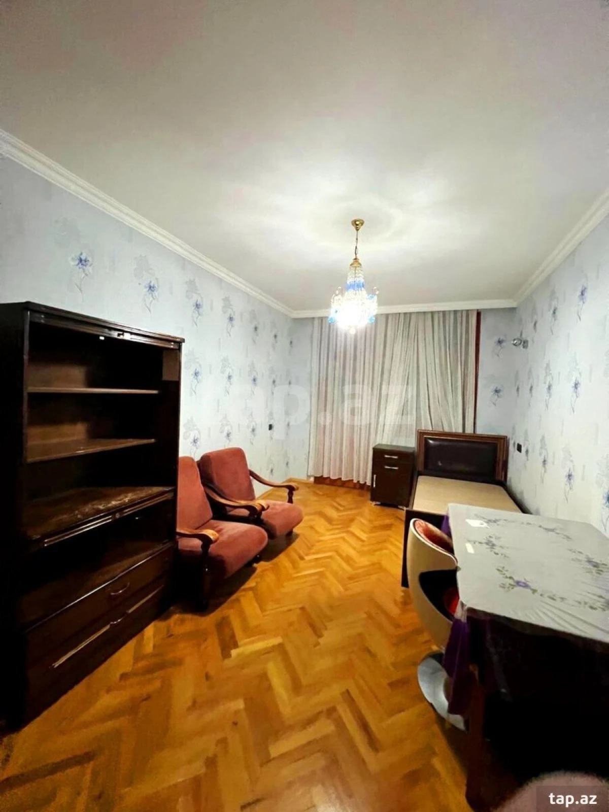 Satılır 5 otaqlı mənzil 115 m²