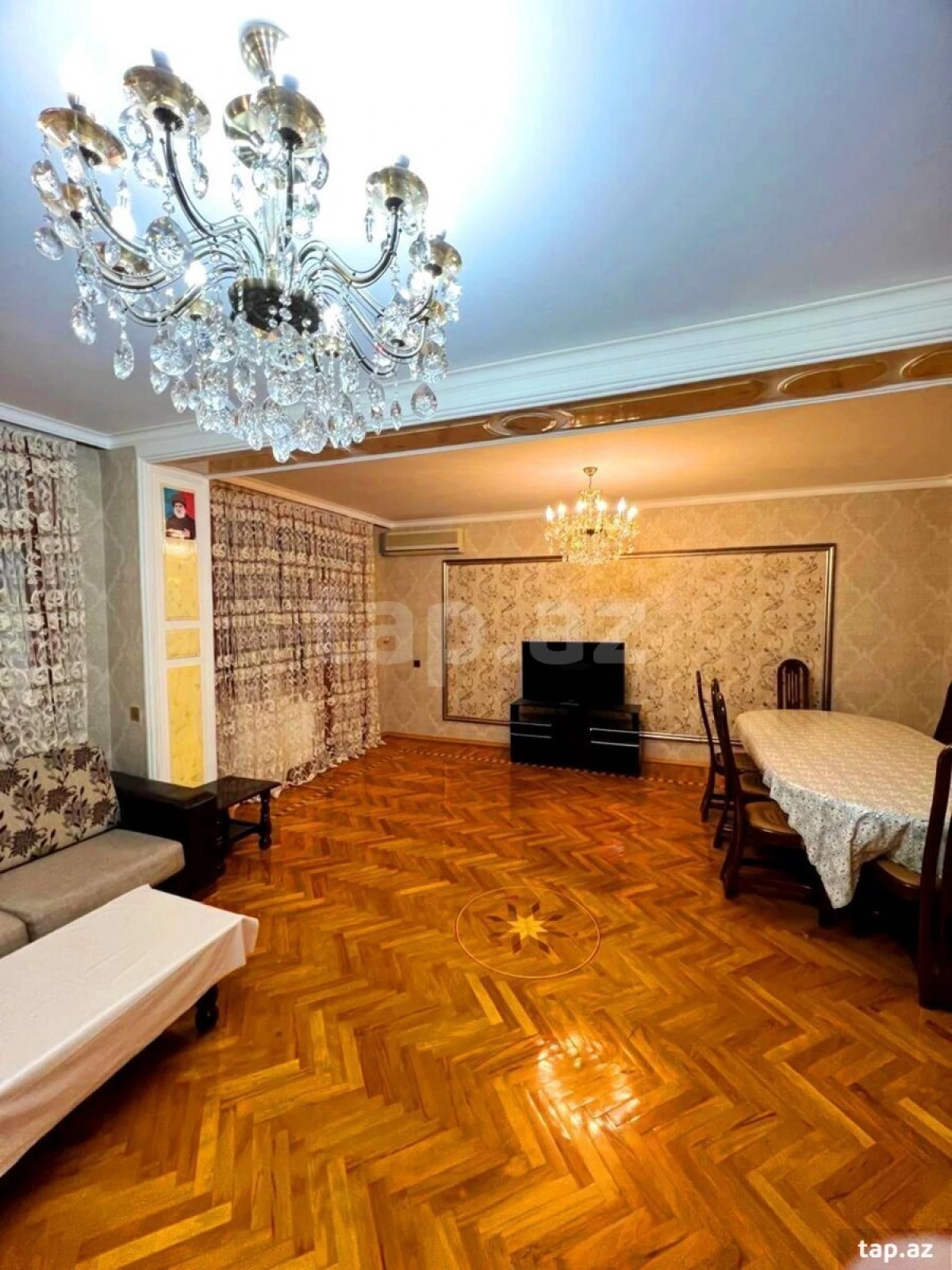 Satılır 5 otaqlı mənzil 115 m²