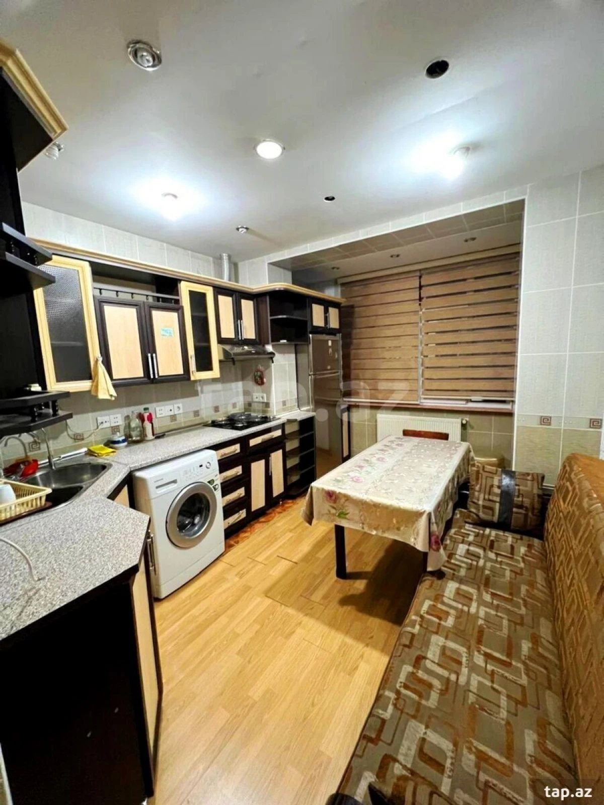 Satılır 5 otaqlı mənzil 115 m²
