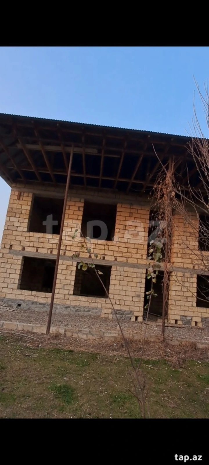 Satılır 6 otaqlı həyət evi