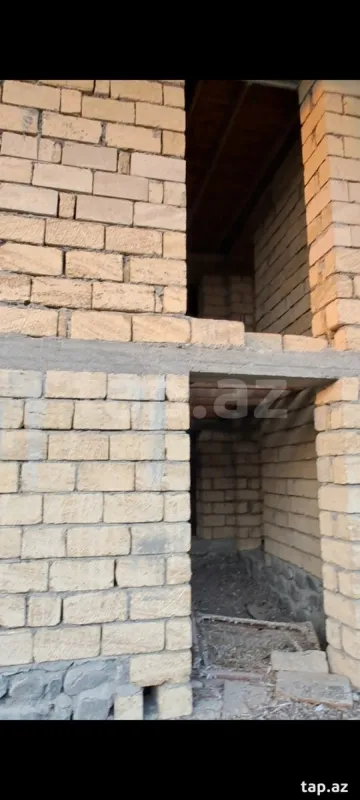 Satılır 6 otaqlı həyət evi