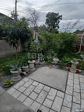 Satılır 3 otaqlı həyət evi 1050 m²
