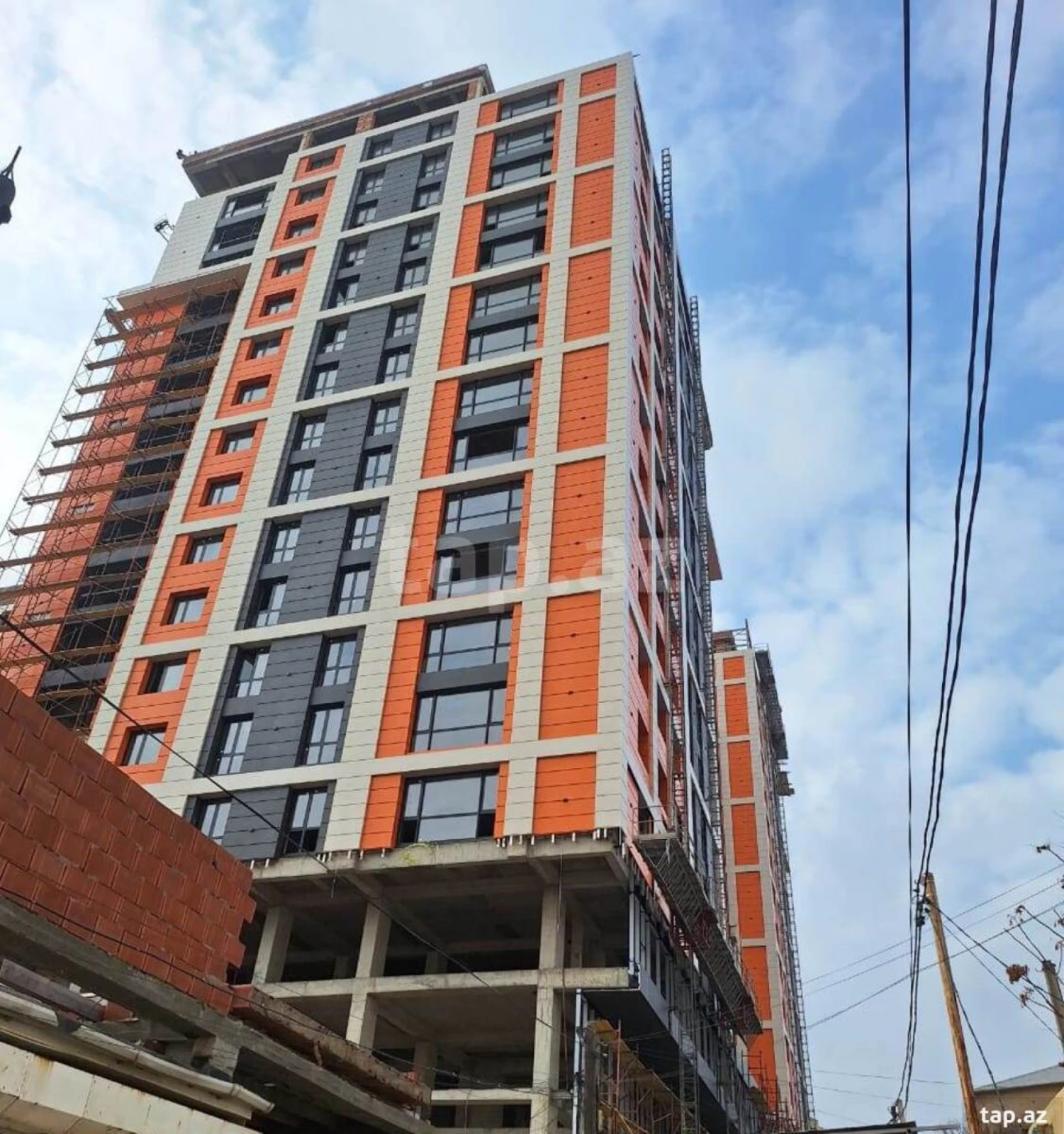 Satılır 3 otaqlı yeni tikili 138 m²