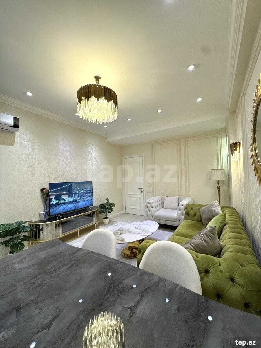 Kirayə verilir 3 otaqlı yeni tikili 110 m²