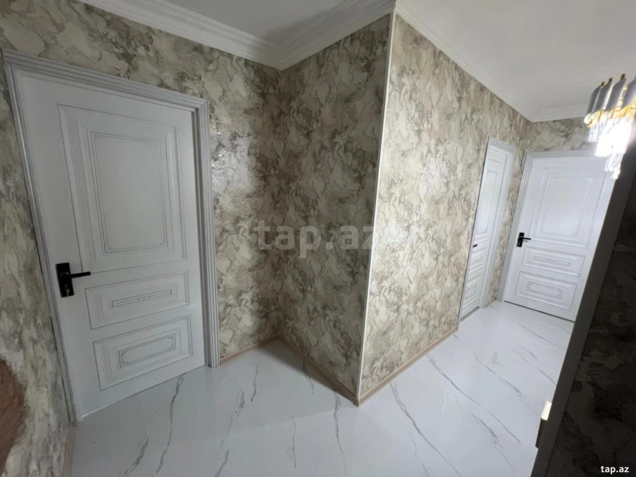 Satılır 2 otaqlı mənzil 60 m²