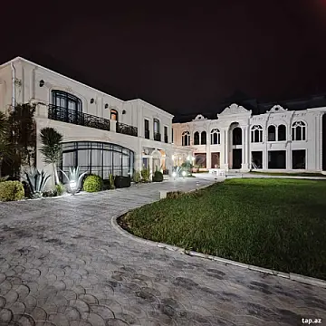 Satılır 8 otaqlı həyət evi 400 m² — Bakı, Buzovna 8 otaq 400.00 m²