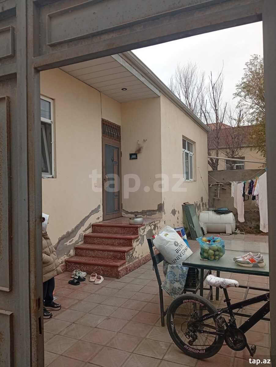 Satılır 3 otaqlı həyət evi 100 m²