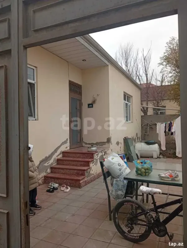 Satılır 3 otaqlı həyət evi 100 m²