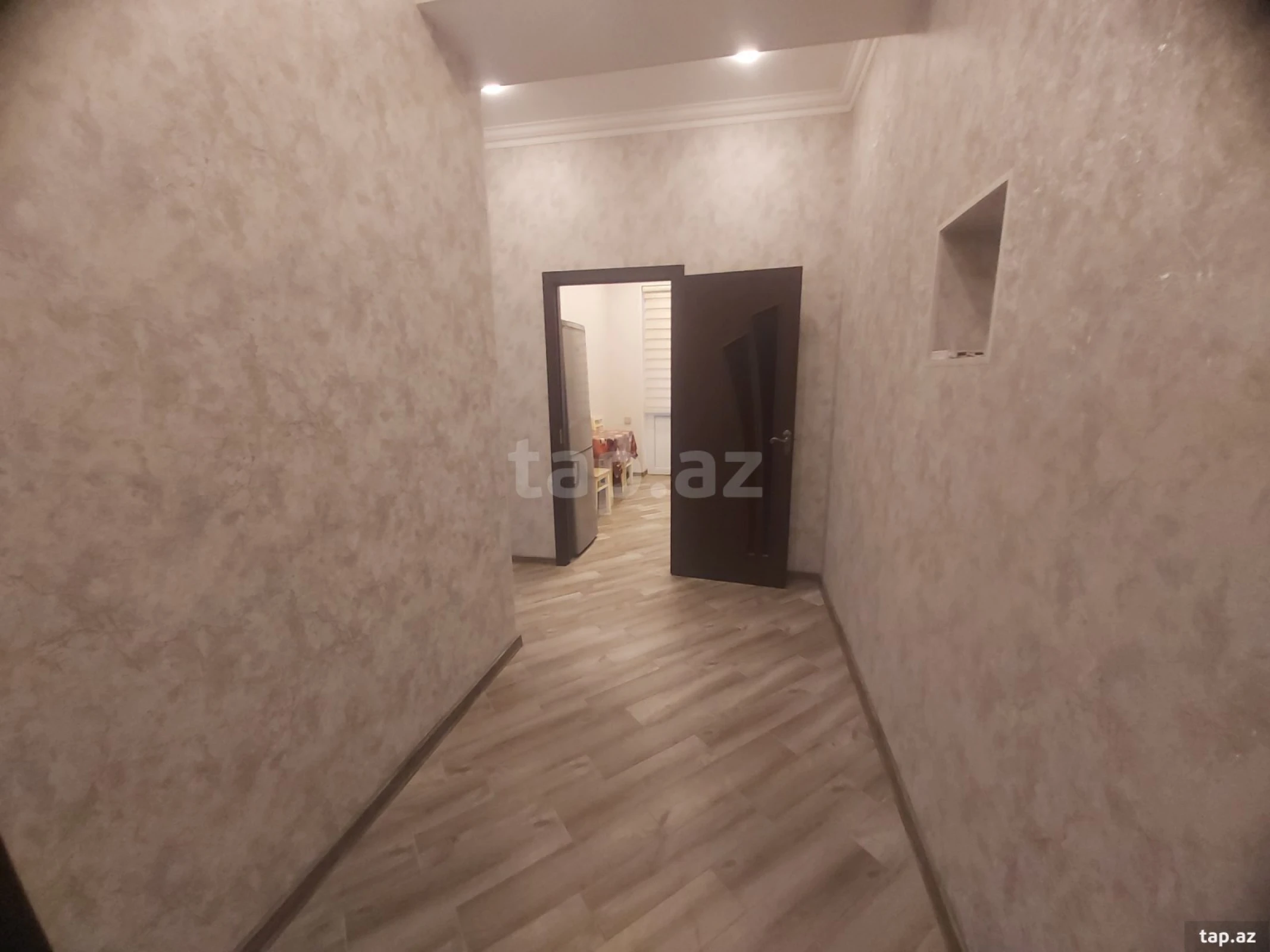Kirayə verilir 3 otaqlı yeni tikili 80 m²