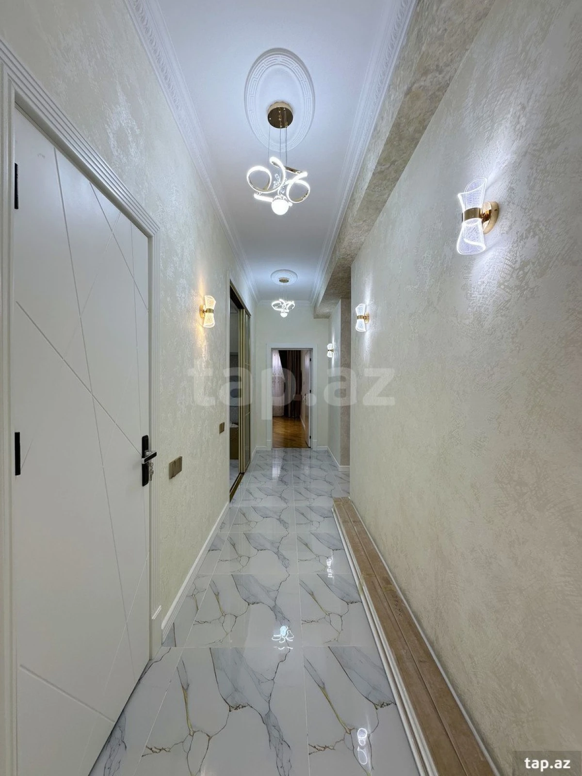 Satılır 2 otaqlı yeni tikili 90 m²