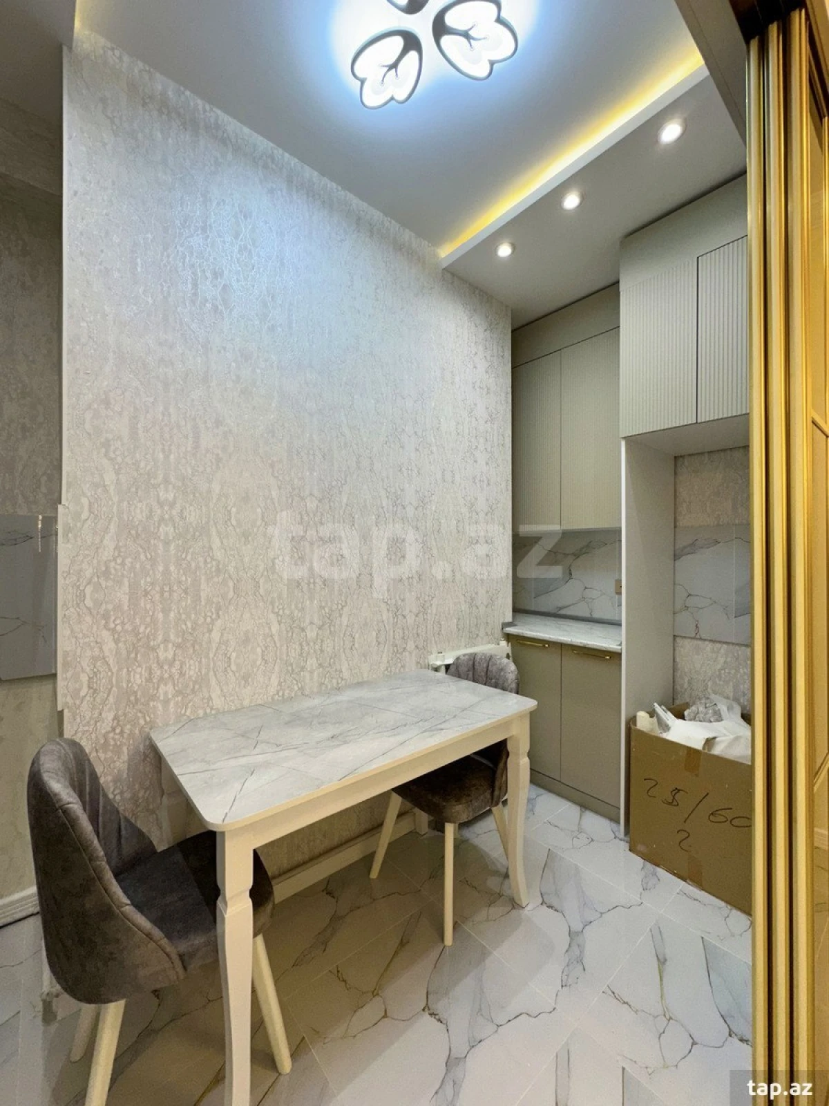 Satılır 2 otaqlı yeni tikili 90 m²