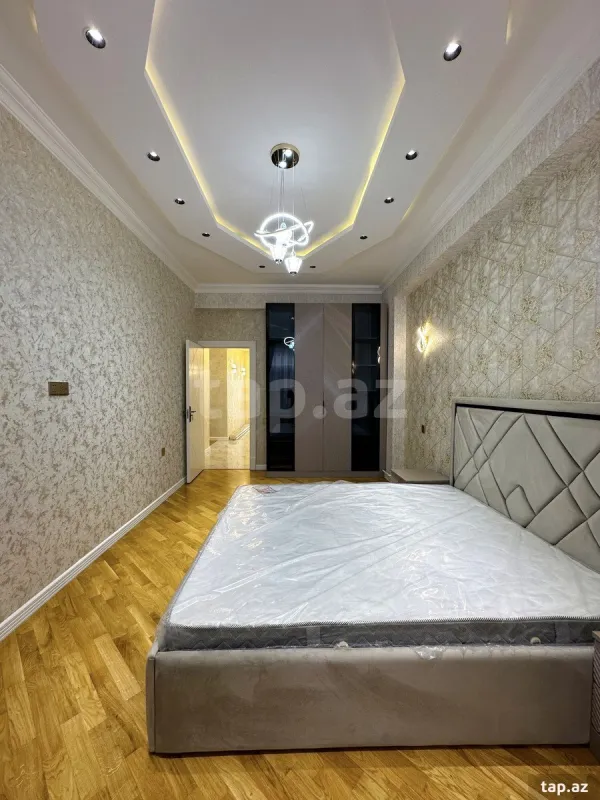 Satılır 2 otaqlı yeni tikili 90 m²