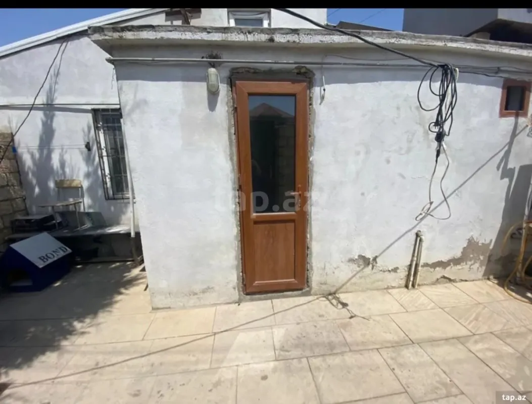 Satılır 4 otaqlı həyət evi 100 m²