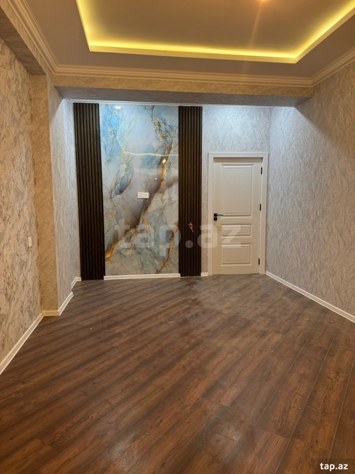 Satılır 2 otaqlı yeni tikili 61 m²