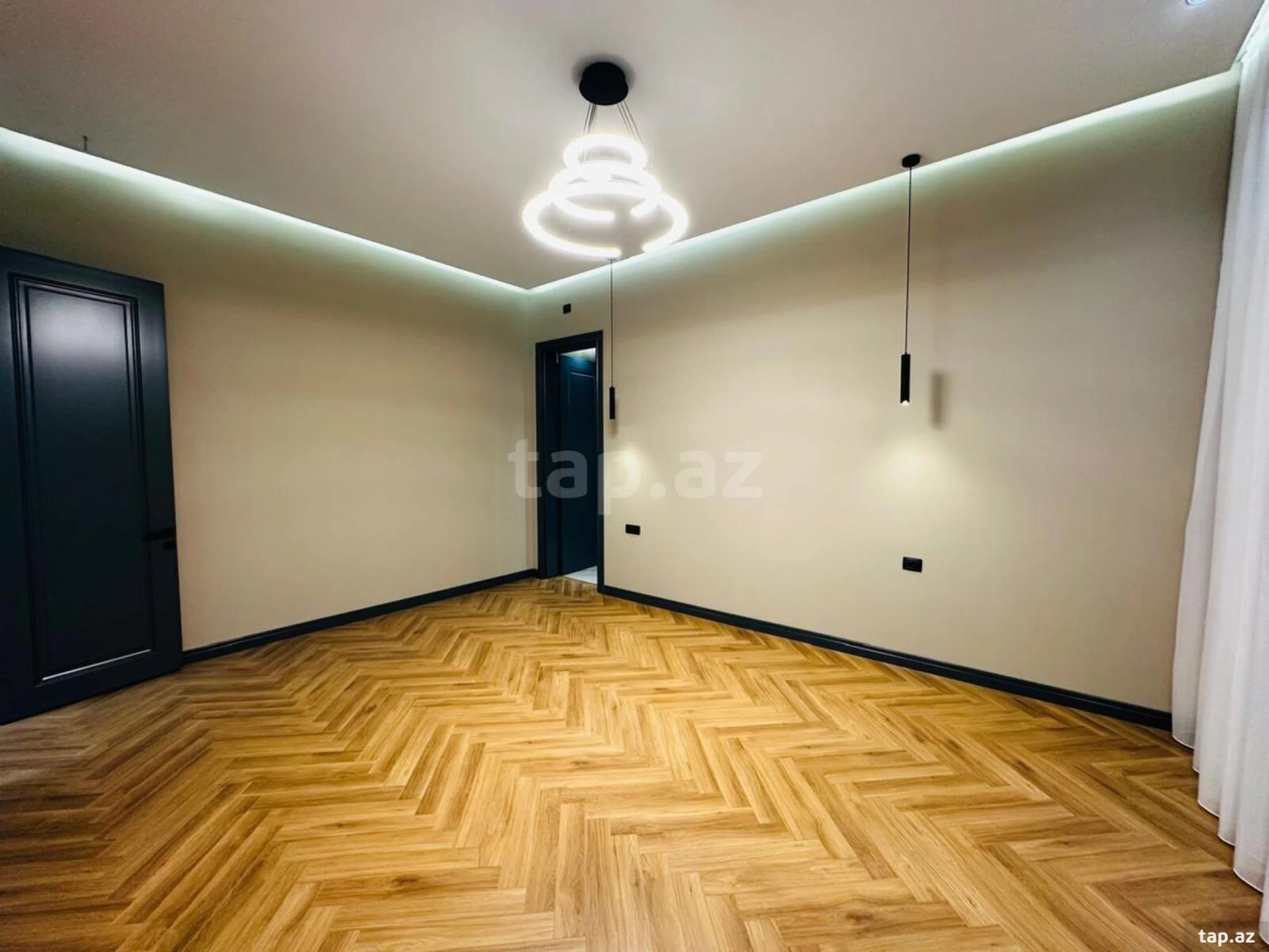 Satılır 5 otaqlı həyət evi