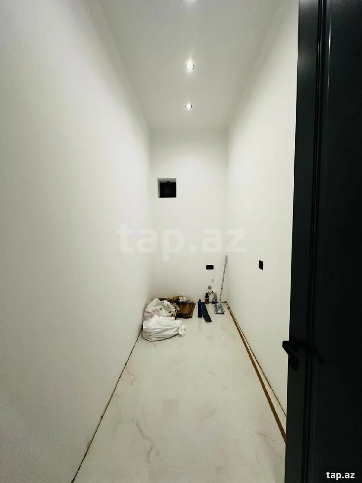 Satılır 5 otaqlı həyət evi