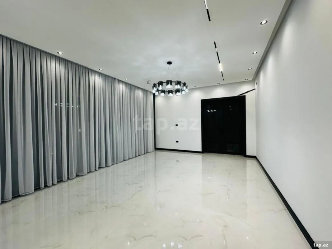 Satılır 5 otaqlı həyət evi