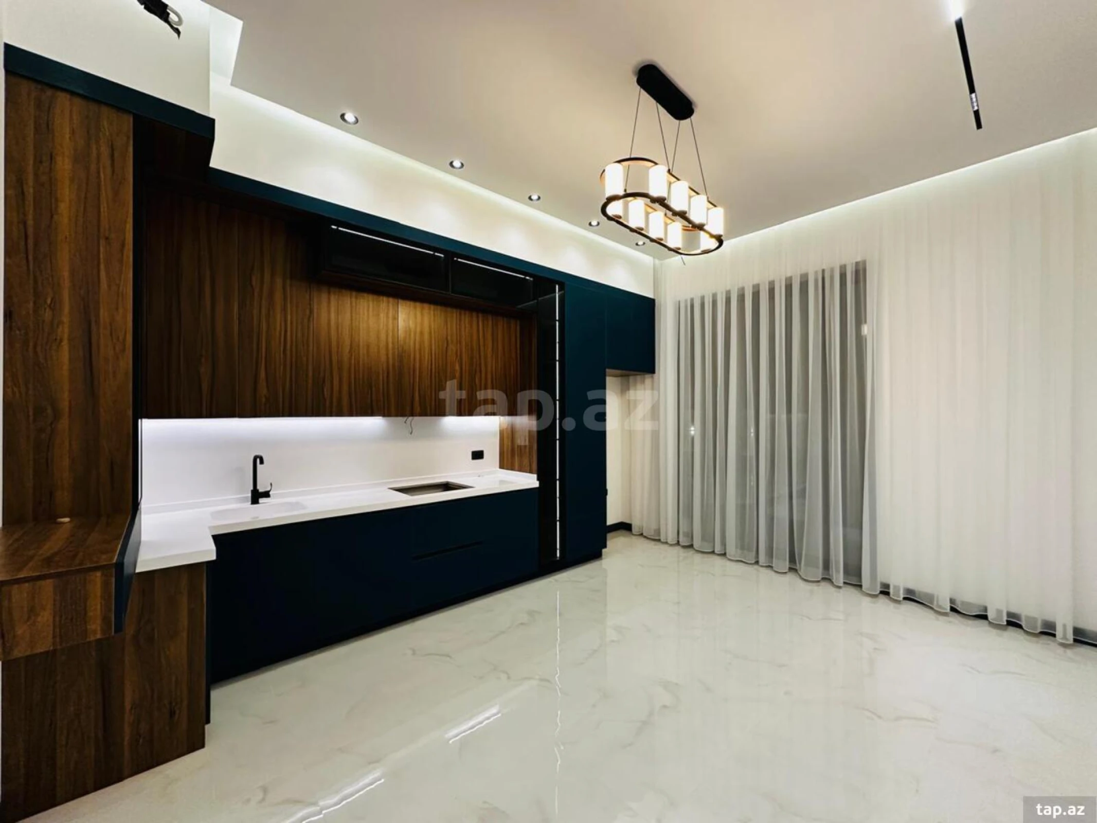 Satılır 5 otaqlı həyət evi