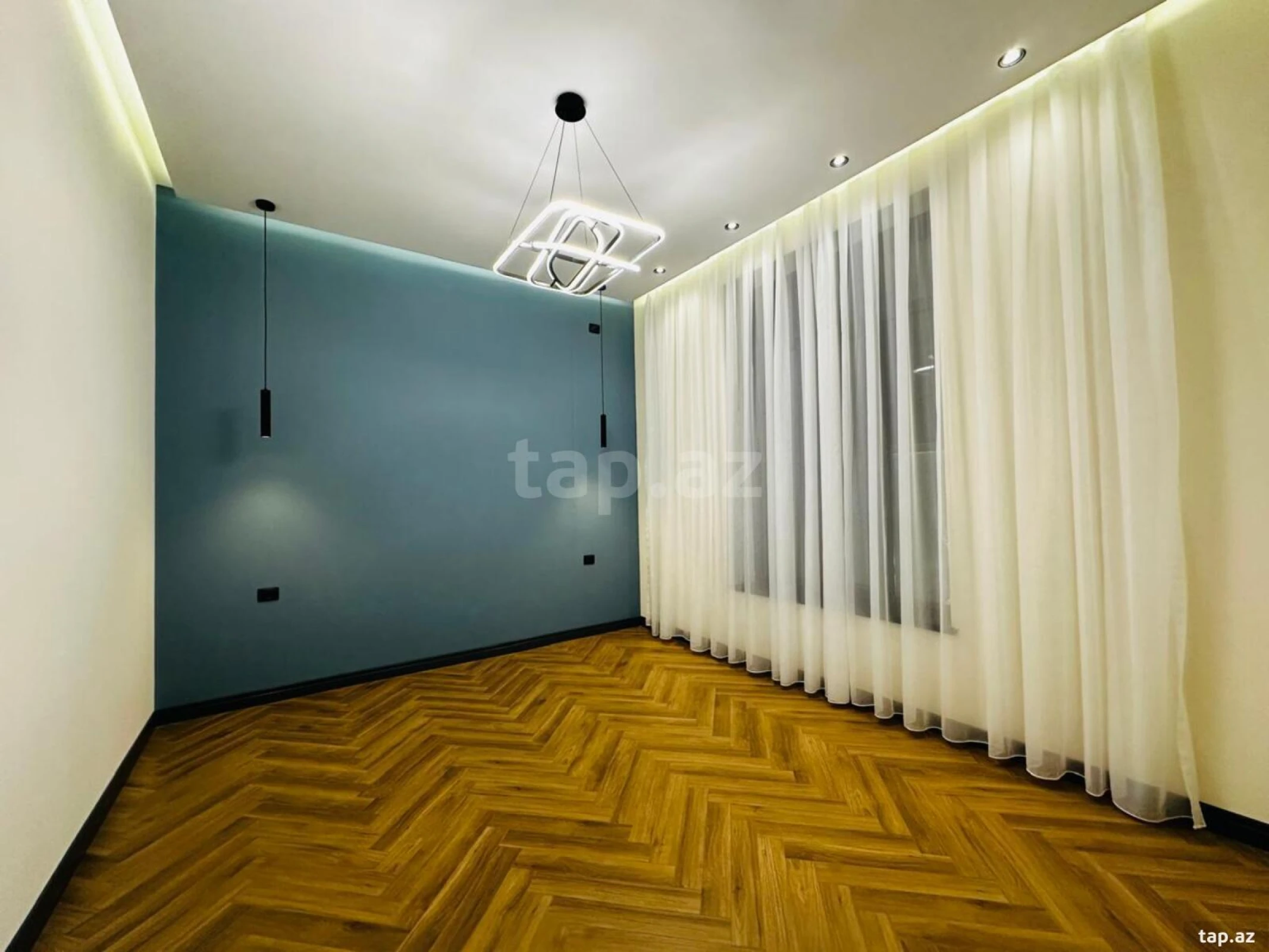 Satılır 5 otaqlı həyət evi