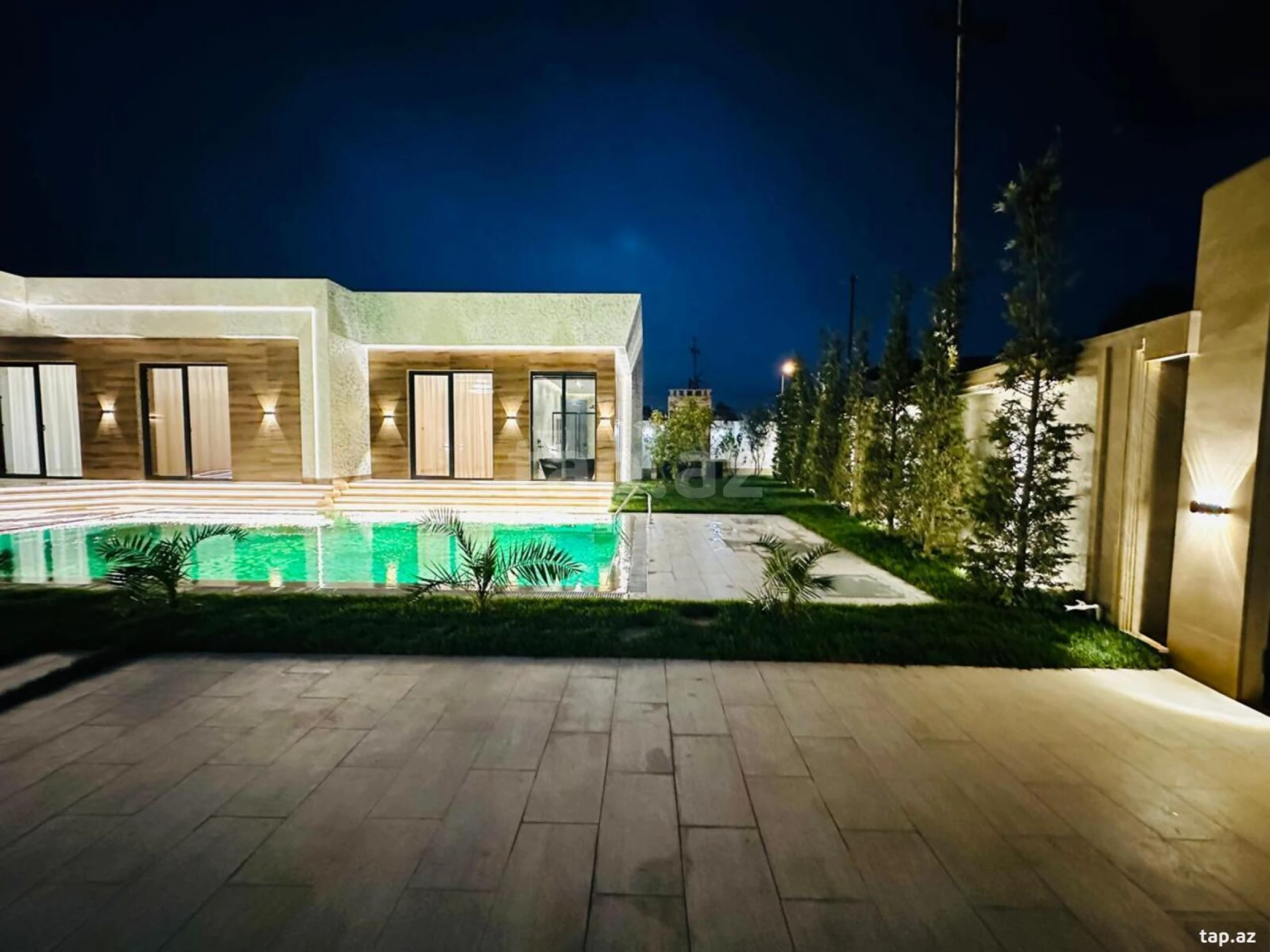 Satılır 5 otaqlı həyət evi