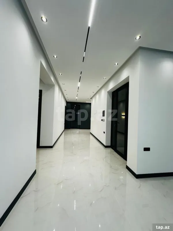 Satılır 5 otaqlı həyət evi