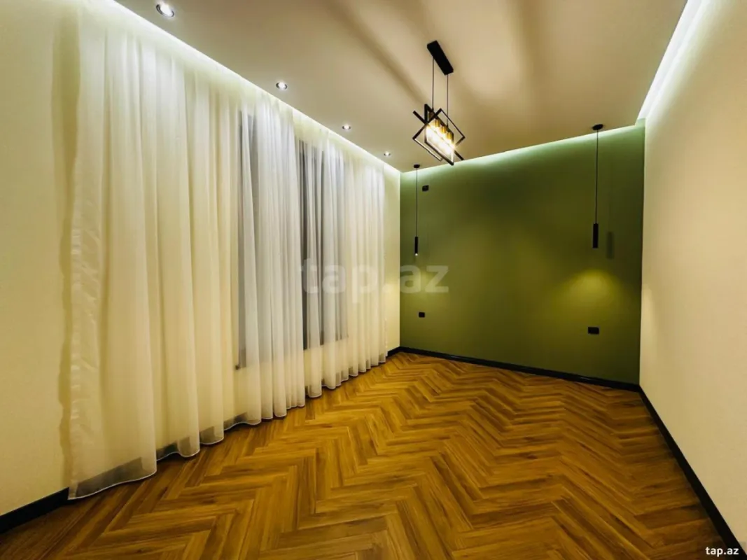 Satılır 5 otaqlı həyət evi