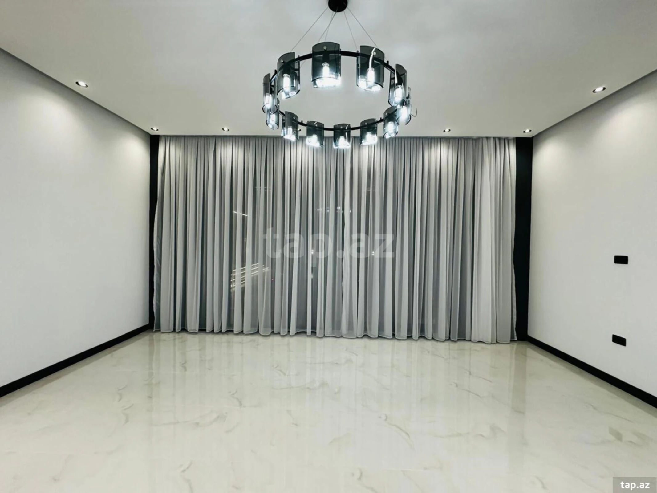 Satılır 5 otaqlı həyət evi