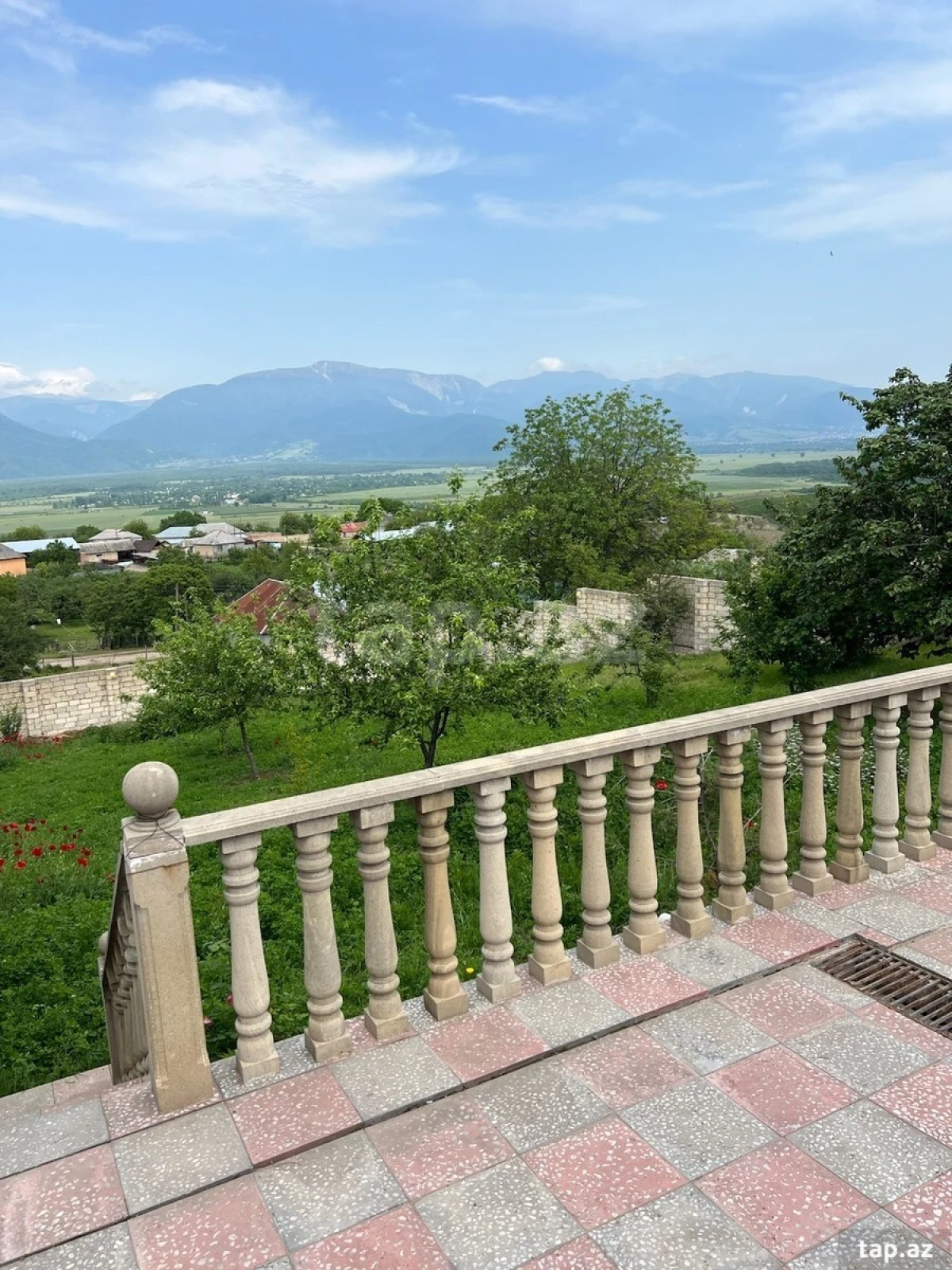 Satılır 3 otaqlı həyət evi