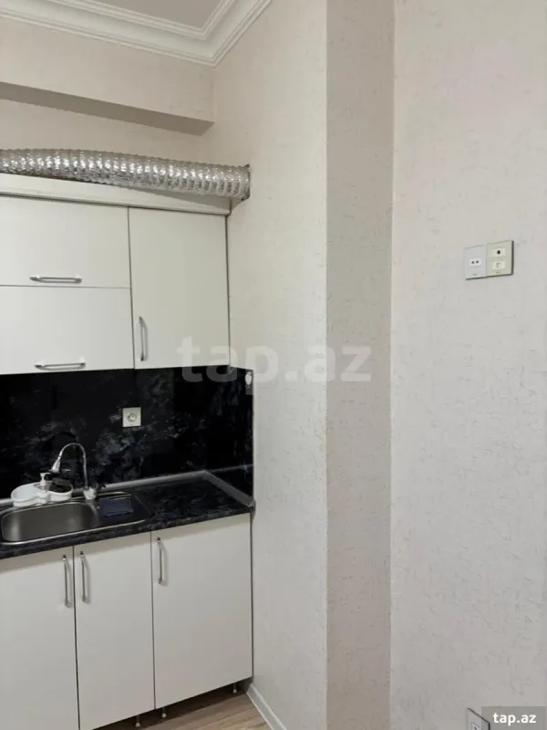 Kirayə verilir 1 otaqlı yeni tikili 47 m²