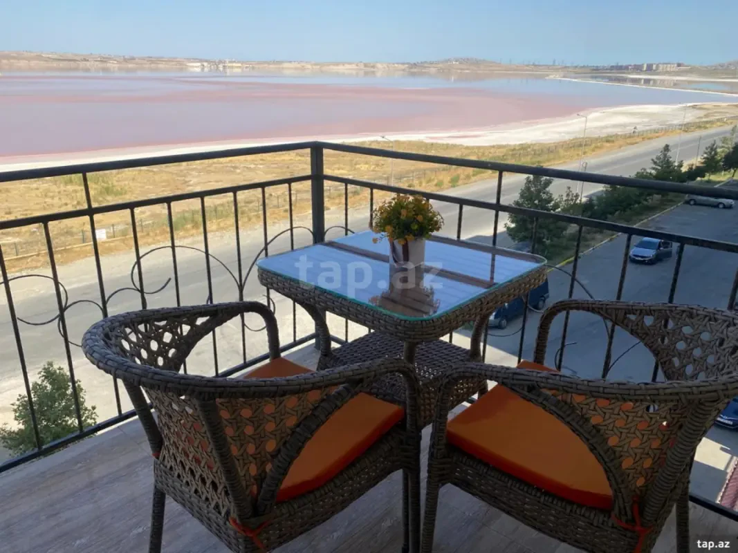 Kirayə verilir 2 otaqlı yeni tikili 75 m²