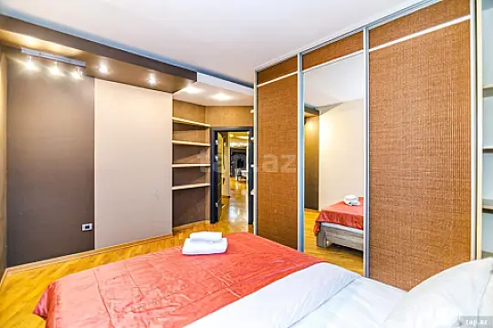 Kirayə verilir 2 otaqlı yeni tikili 95 m²