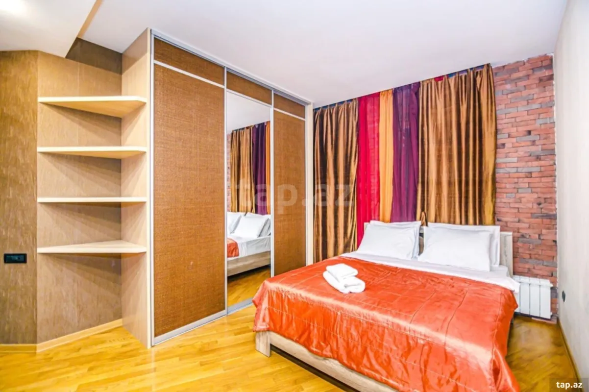 Kirayə verilir 2 otaqlı yeni tikili 95 m²