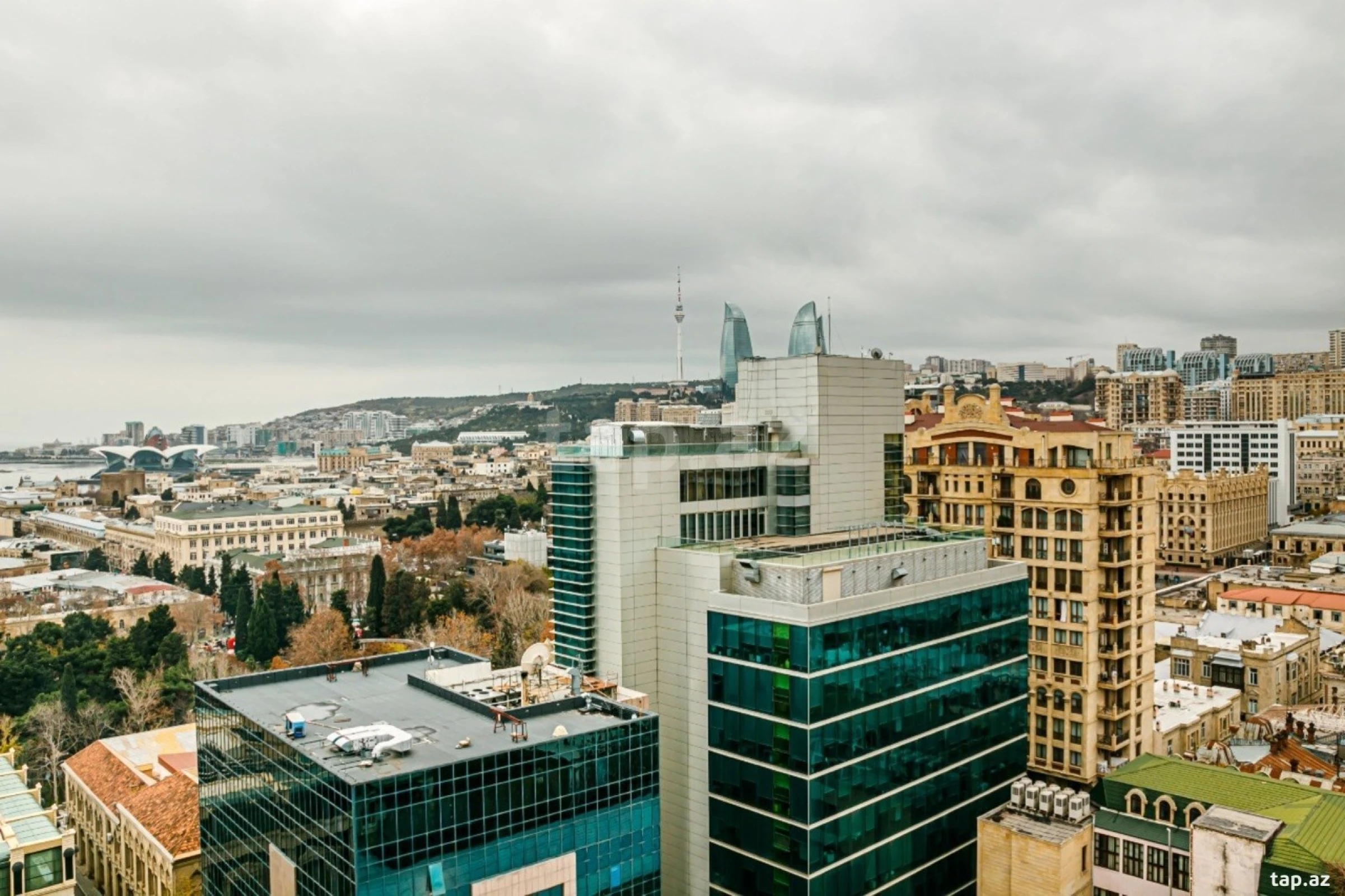 Kirayə verilir 2 otaqlı yeni tikili 107 m²