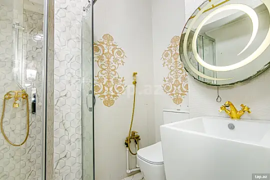 Kirayə verilir 2 otaqlı yeni tikili 107 m²