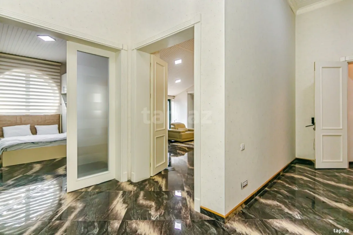 Kirayə verilir 2 otaqlı yeni tikili 107 m²