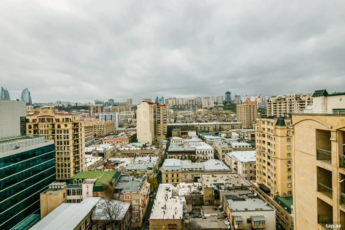 Kirayə verilir 2 otaqlı yeni tikili 107 m²