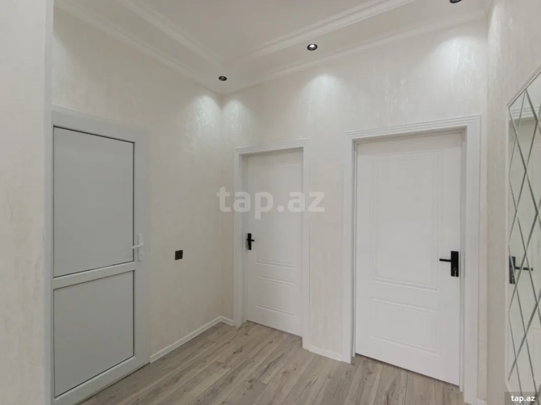 Satılır 4 otaqlı həyət evi