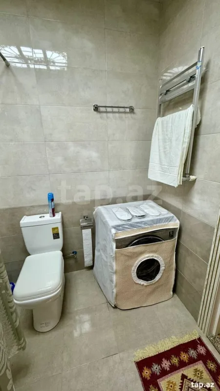 Kirayə verilir 2 otaqlı yeni tikili 106 m²