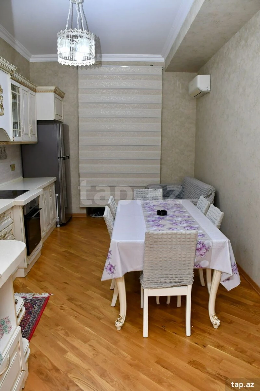 Kirayə verilir 2 otaqlı yeni tikili 106 m²