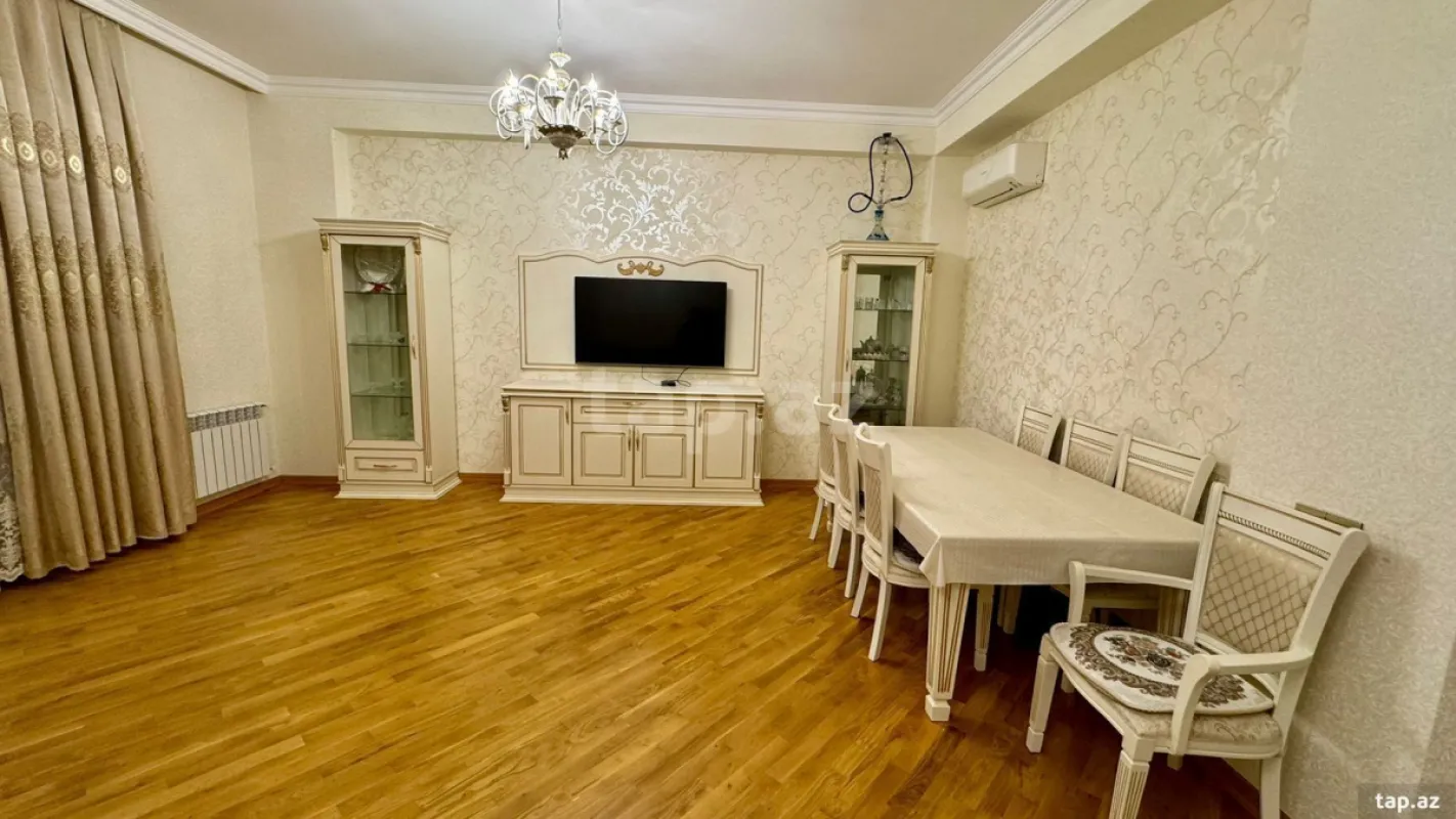 Kirayə verilir 2 otaqlı yeni tikili 106 m²