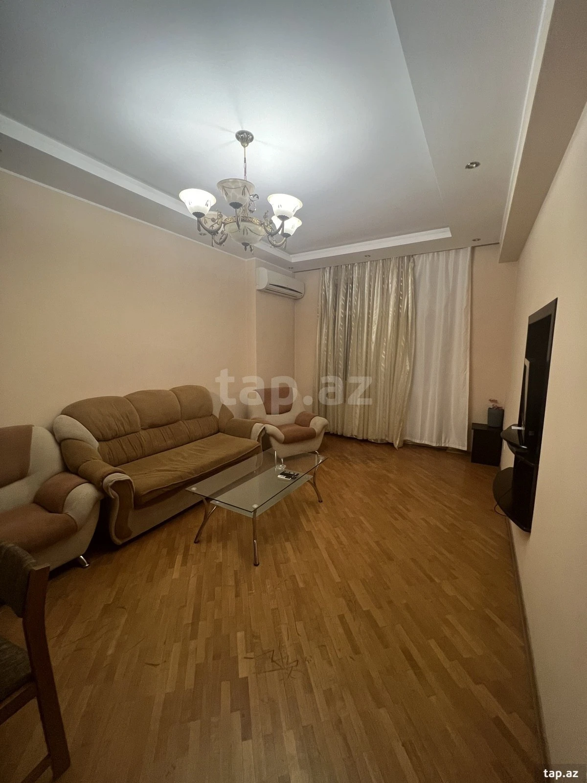Kirayə verilir 2 otaqlı yeni tikili 85 m²
