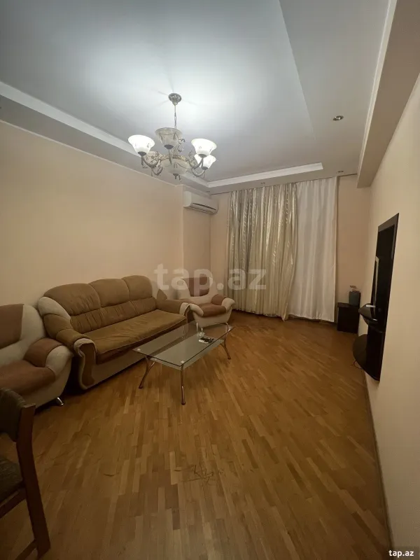 Kirayə verilir 2 otaqlı yeni tikili 85 m²