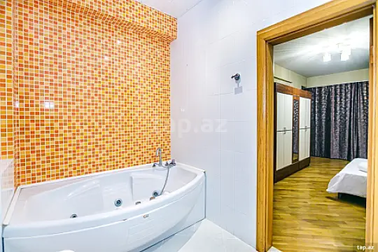 Kirayə verilir 2 otaqlı yeni tikili 85 m²