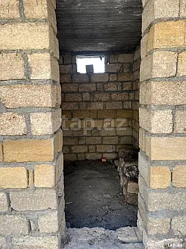 Satılır 8 otaqlı həyət evi