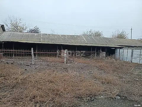 Satılır 4 otaqlı həyət evi