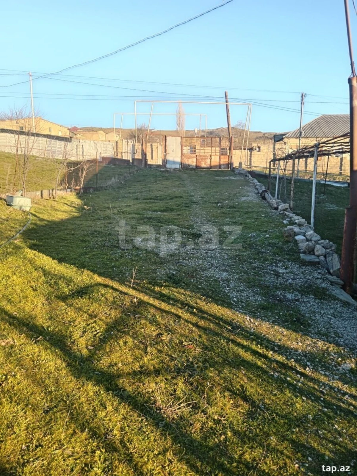 Satılır 4 otaqlı həyət evi